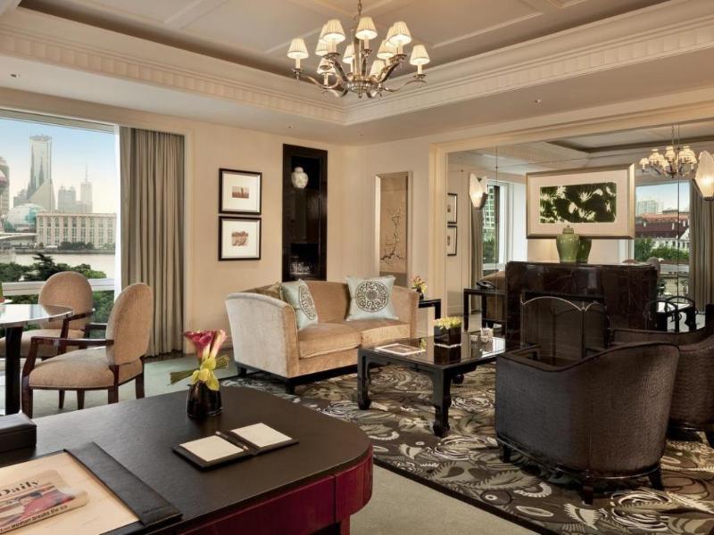 The Peninsula Shanghai Rum bild